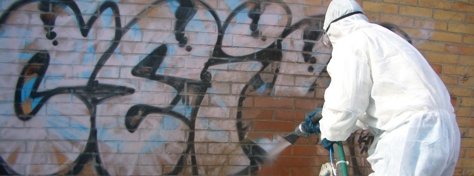 Recupero urbano: rimozione graffiti e pulitura facciate